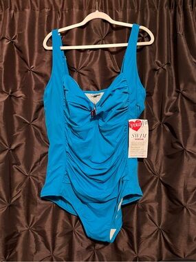 Plus size bathing suit Avenue